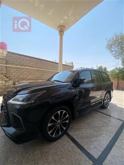 Lexus LX